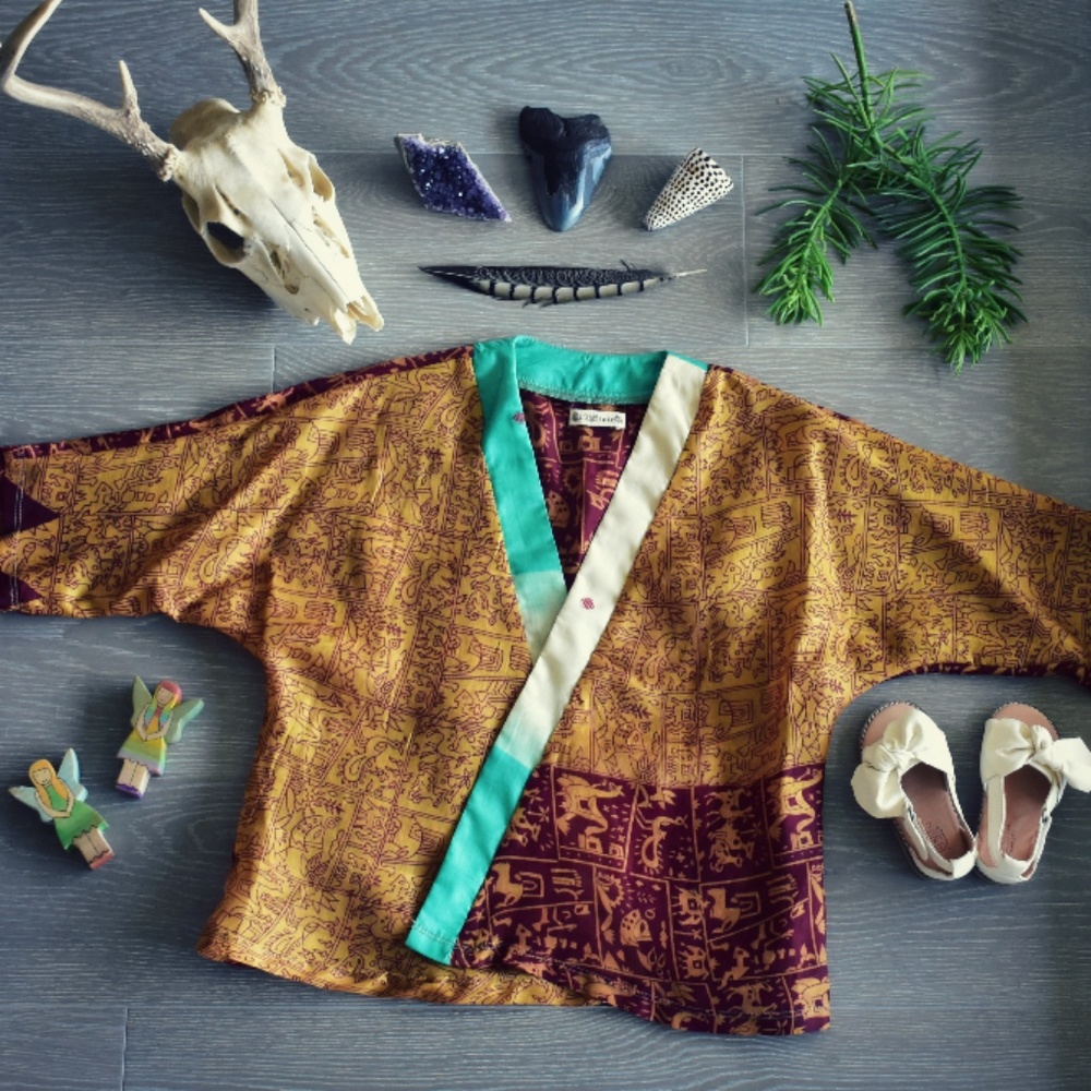 Lux Divine Little Moon Kimono
